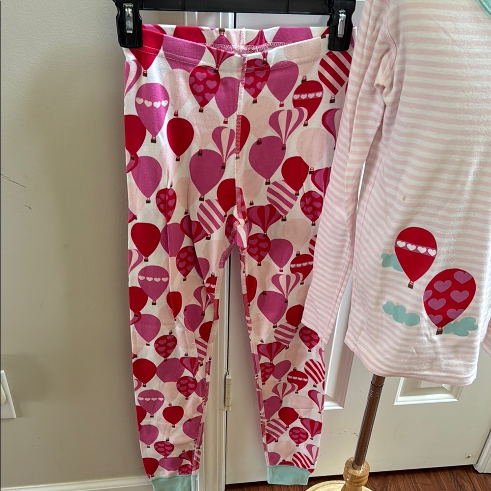 Hanna Andersson Girls Organic Cotton Pink & Red Balloon Long Johns Pajama Set - Picture 3 of 6